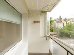 Pronájem bytu 3+1, Praha - Podolí, Na Zvoničce, 61 m2