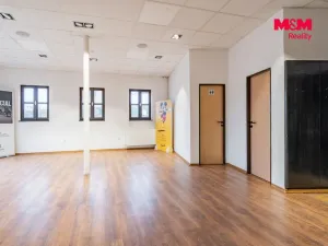 Pronájem obchodního prostoru, Rudolfov, Třeboňská, 500 m2