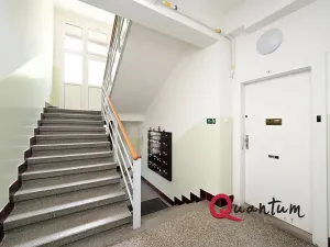 Pronájem bytu 1+kk, Praha - Nusle, V zálomu, 33 m2