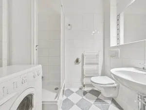 Pronájem bytu 1+kk, Praha - Smíchov, Mozartova, 35 m2