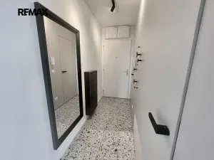 Pronájem bytu 1+kk, Praha - Libeň, Konšelská, 30 m2