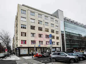 Pronájem kanceláře, Praha - Karlín, Thámova, 154 m2
