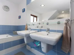 Prodej rodinného domu, Krupka, Hřbitovní, 175 m2