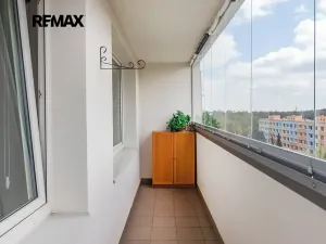 Pronájem bytu 2+kk, Kladno, Na růžovém poli, 41 m2