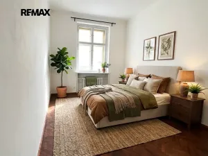 Pronájem bytu 3+1, Praha - Nové Město, Karlovo náměstí, 79 m2