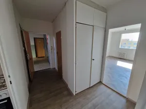 Pronájem bytu 2+1, Chomutov, Dřínovská, 64 m2