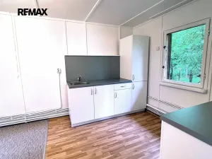 Pronájem chaty, Praha - Újezd nad Lesy, Holšická, 50 m2