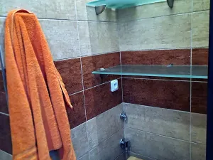 Pronájem bytu 2+1, Karlovy Vary, Lomená, 60 m2