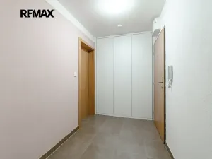 Prodej bytu 2+kk, Hostivice, Pšeničná, 53 m2