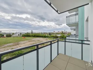 Pronájem bytu 2+kk, Praha - Strašnice, Strančická, 52 m2