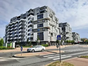 Pronájem bytu 2+kk, Praha - Střížkov, Lovosická, 54 m2
