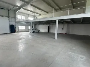 Pronájem skladu, Nehvizdy, 1750 m2