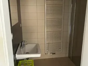 Pronájem bytu 1+kk, Praha - Dejvice, Kyjevská, 45 m2