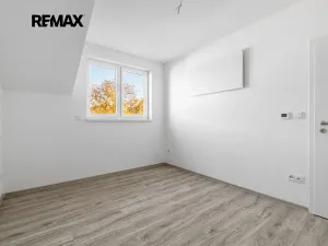 Prodej bytu 4+kk, Vochov, 80 m2