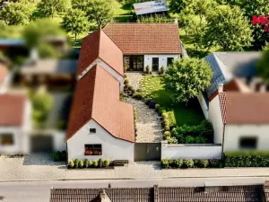 Prodej rodinného domu, Lesná, 144 m2