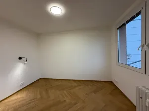 Pronájem bytu 4+kk, Praha, Novodvorská, 47 m2
