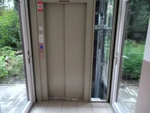 Pronájem bytu 1+1, Praha, Na vrcholu, 35 m2