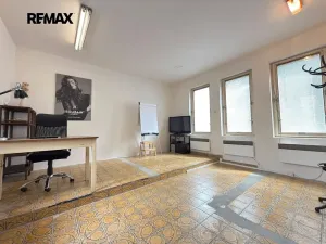 Pronájem obchodního prostoru, Horní Bříza, Sídlištní, 30 m2