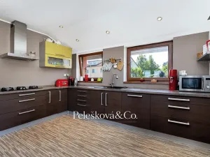 Prodej vícegeneračního domu, Praha - Štěrboholy, Pod areálem, 333 m2