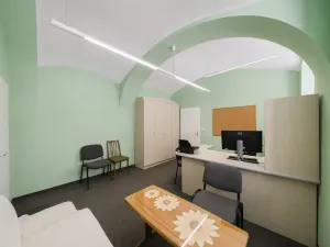 Prodej obchodního prostoru, Kamenice, 1737 m2