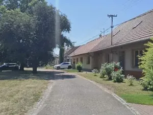 Prodej rodinného domu, Ivaň, 350 m2