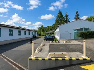 Pronájem výrobních prostor, Ostrov, Hroznětínská, 2780 m2