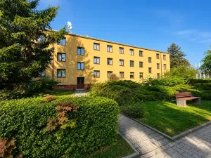 Prodej bytu 3+1, Průhonice, Školní, 60 m2