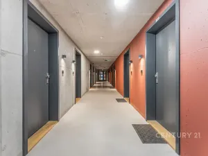 Prodej bytu 2+kk, Praha - Vysočany, Kolbenova, 72 m2