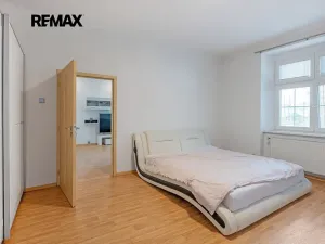 Pronájem bytu 4+kk, Praha - Smíchov, Pod tratí, 111 m2