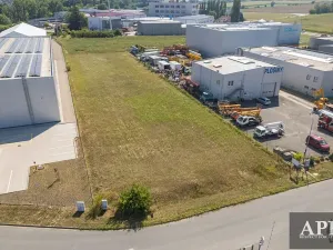 Prodej komerčního pozemku, Nivnice, 3525 m2