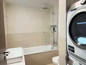 Prodej bytu 2+kk, Praha - Holešovice, U Pergamenky, 56 m2