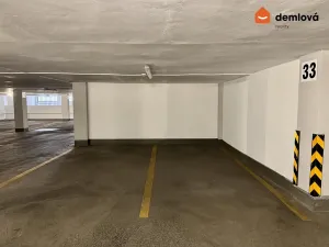 Prodej garážového stání, Ostrava, Poděbradova, 13 m2