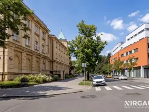 Prodej obchodního prostoru, Praha - Dejvice, Kolejní, 91 m2