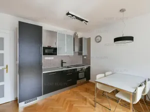 Pronájem bytu 3+kk, Praha - Břevnov, 8. listopadu, 80 m2