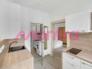 Prodej vícegeneračního domu, Praha, V Podbabě, 90 m2