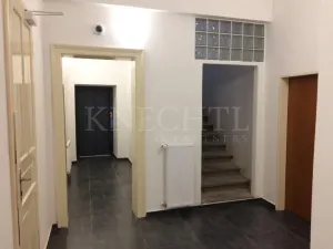 Pronájem kanceláře, Ostrov, Staré nám., 41 m2