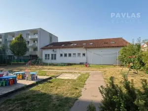 Pronájem obchodního prostoru, České Budějovice, Zachariášova, 1000 m2