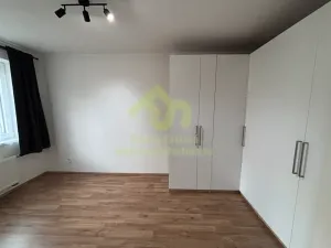 Pronájem bytu 2+kk, Plzeň, Vochovská, 48 m2