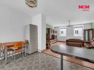 Prodej bytu 3+kk, Úpice, Svornosti, 170 m2