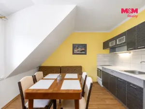 Prodej rodinného domu, Velké Karlovice, 245 m2