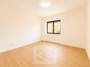 Pronájem bytu 2+1, Střelice, Nová ulice, 65 m2