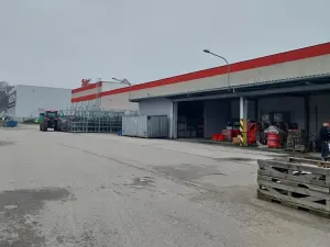 Pronájem skladu, Brno, 2400 m2