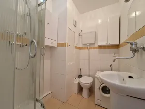 Pronájem bytu 2+kk, Praha - Kamýk, Zvolská, 31 m2