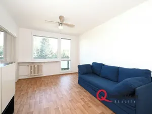 Pronájem bytu 3+1, Praha - Prosek, Veltruská, 60 m2