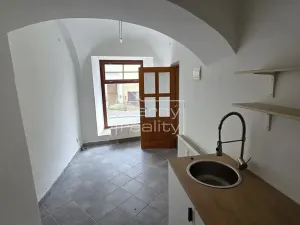 Pronájem obchodního prostoru, Trutnov, Havlíčkova, 80 m2