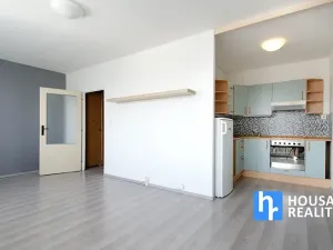 Pronájem bytu 1+kk, Praha - Řepy, Makovského, 35 m2