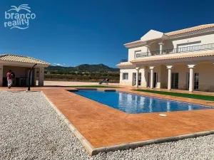 Prodej rodinného domu, Pinoso, Alicante, Španělsko, 225 m2