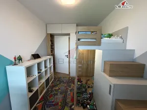 Prodej bytu 4+kk, Kolín, Zásmucká, 90 m2
