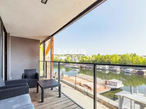 Pronájem bytu 2+kk, Praha - Holešovice, V přístavu, 71 m2