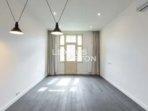Pronájem bytu 3+kk, Praha - Vinohrady, Laubova, 95 m2
